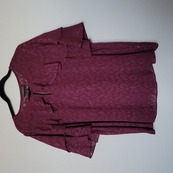 Lane Bryant Flouce Witchy Burgundy Sheer animal print top 16 - Picture 1 of 6